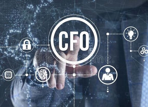 Vai trò và trách nhiệm của Giám đốc tài chính (CFO) trong các công ty lớn và nhỏ