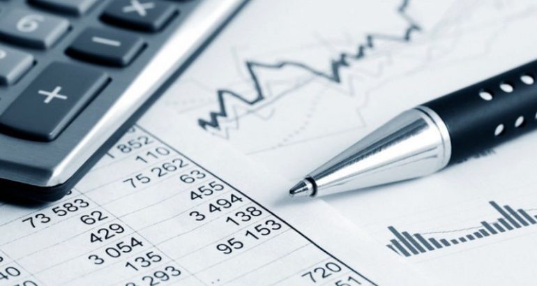 Tầm quan trọng của giám sát tài chính và báo cáo tài chính đúng giờ trong quá trình quản lý tài chính
